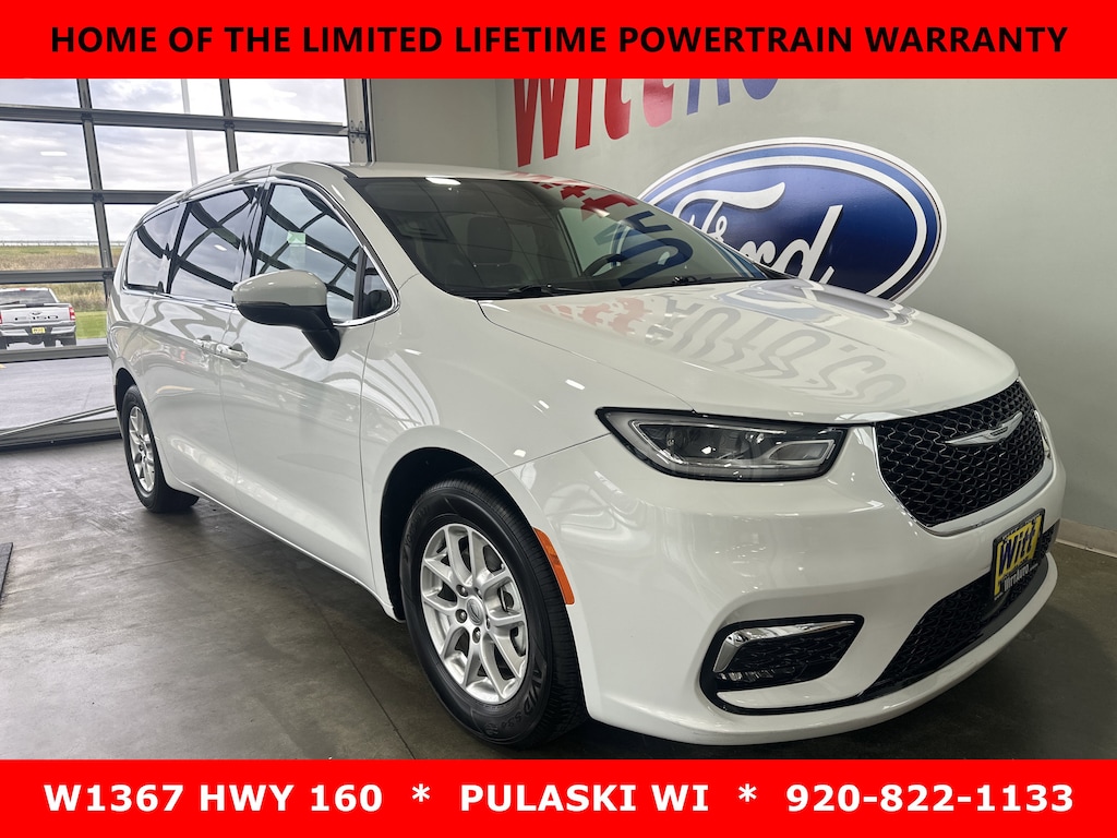 Used 2023 Chrysler Pacifica Touring L Mini-Van