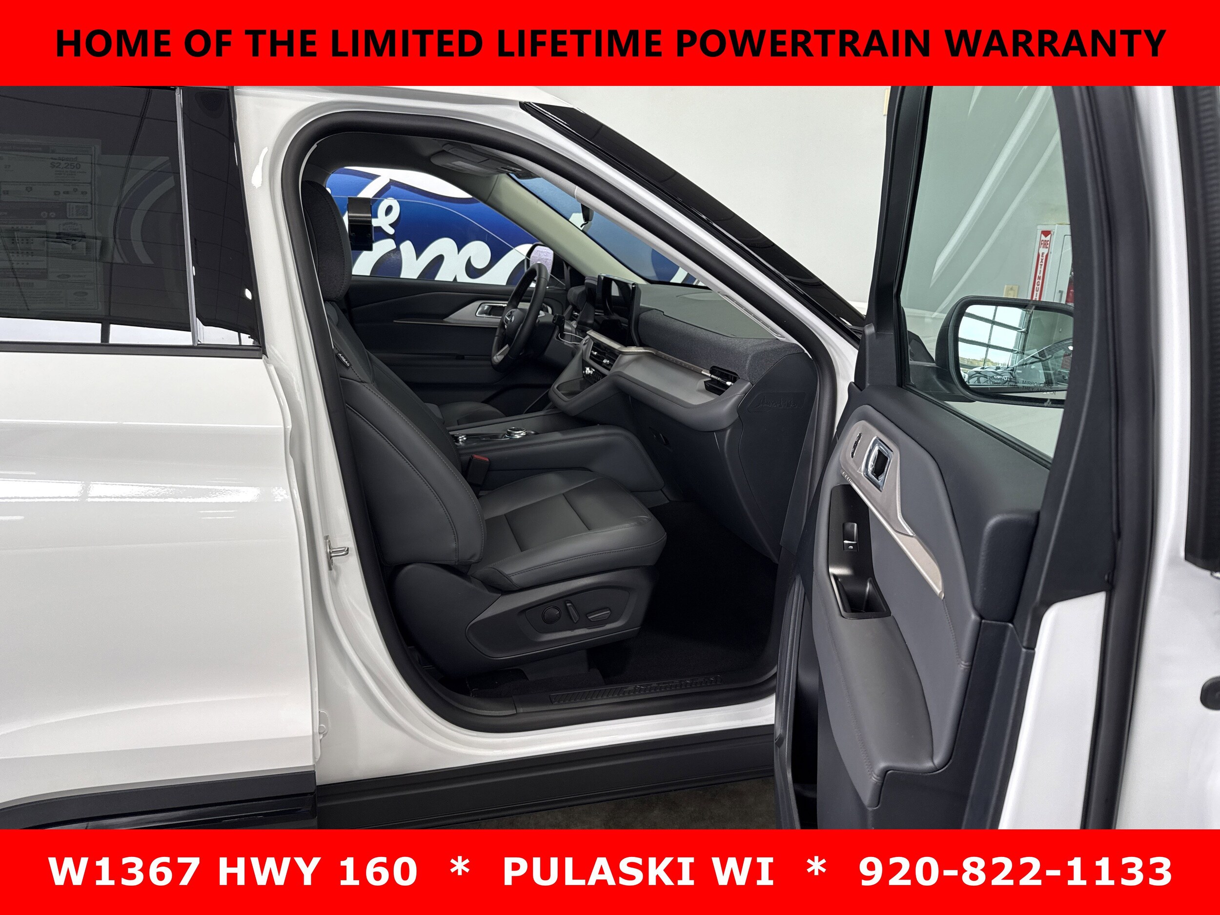 2026 Ford Explorer photo 3