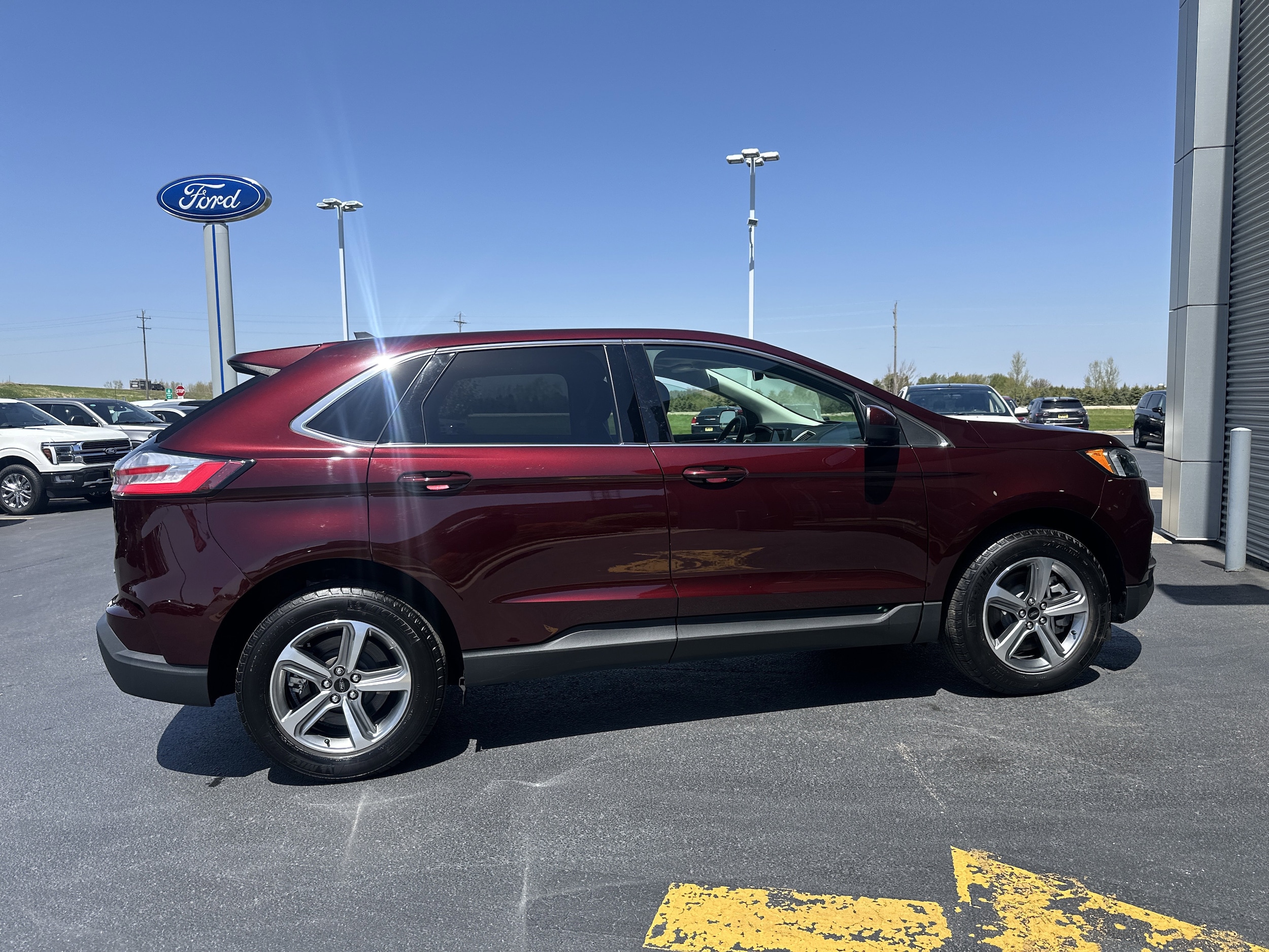 2023 Ford Edge SEL AWD's photo