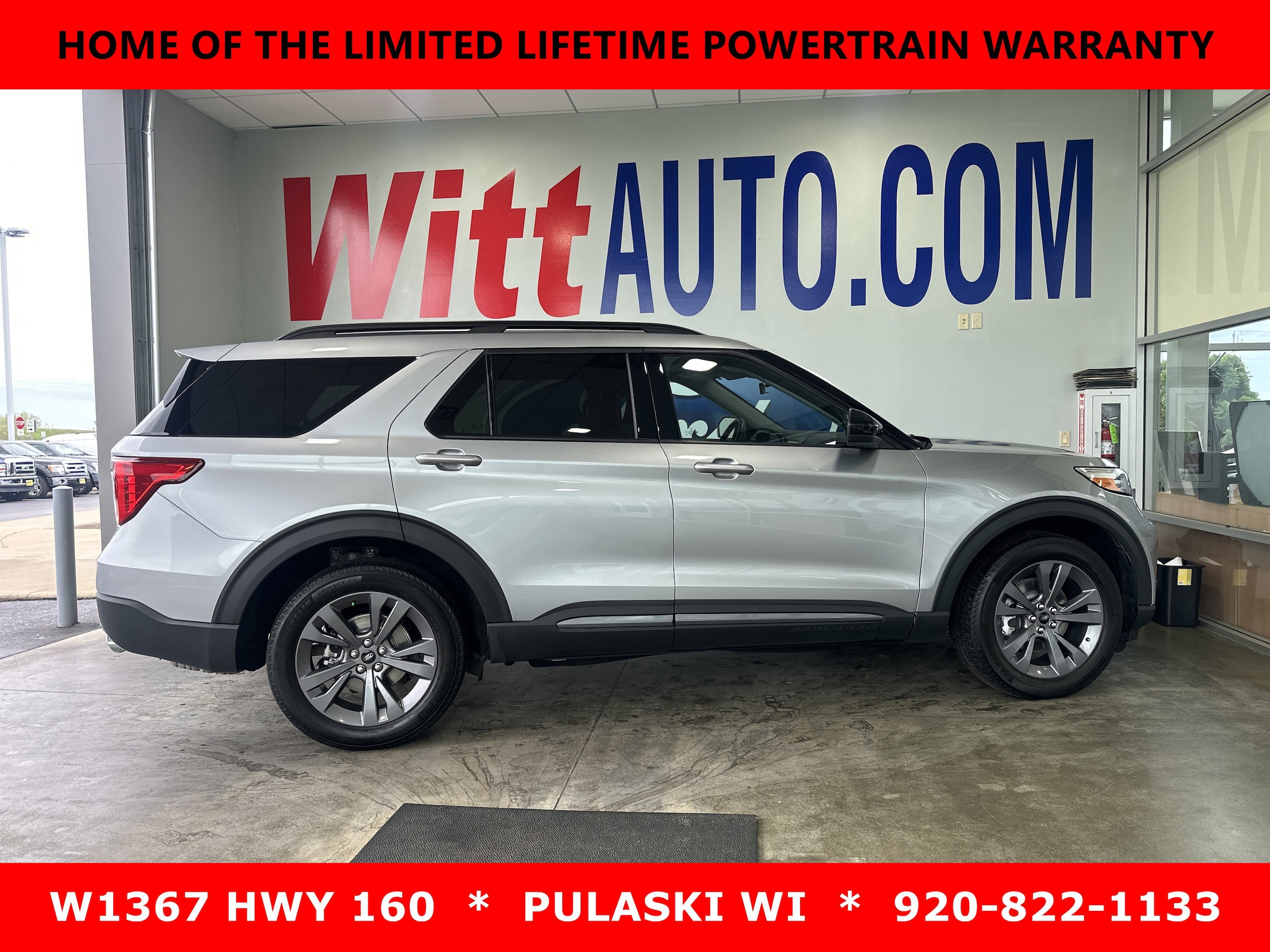 2023 Ford Explorer XLT 4WD's photo
