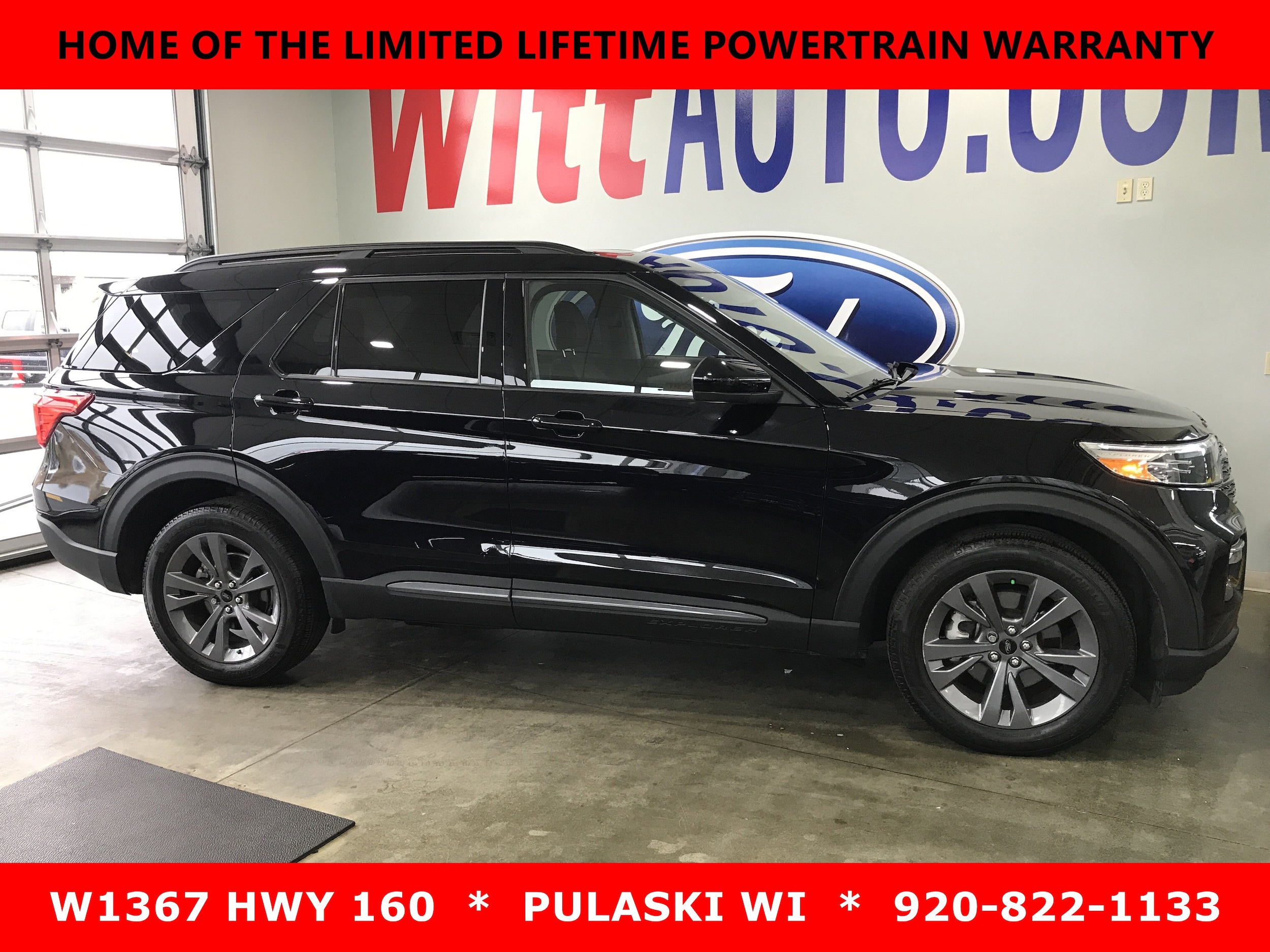 2023 Ford Explorer XLT's photo