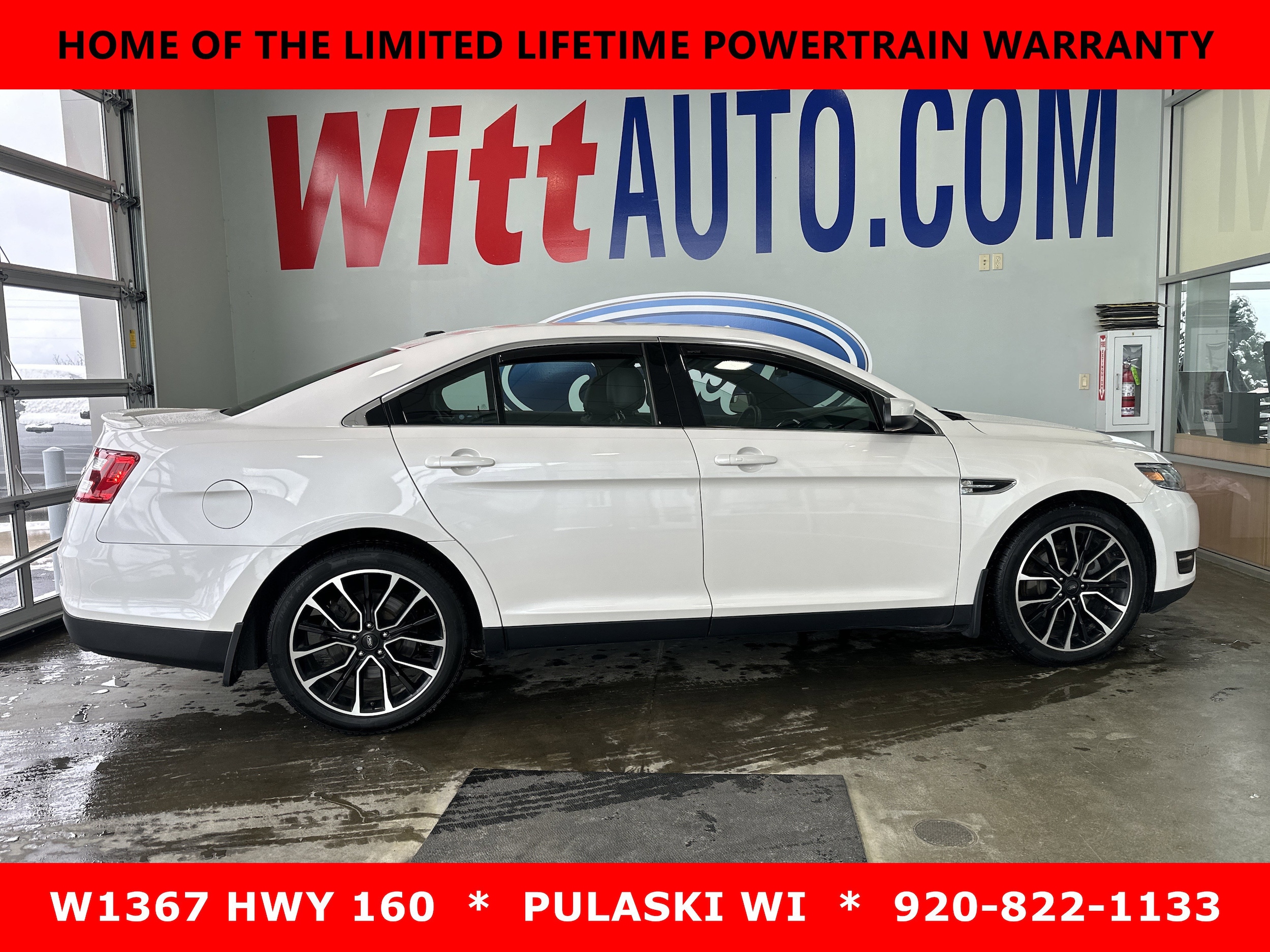 2018 Ford Taurus SEL's photo