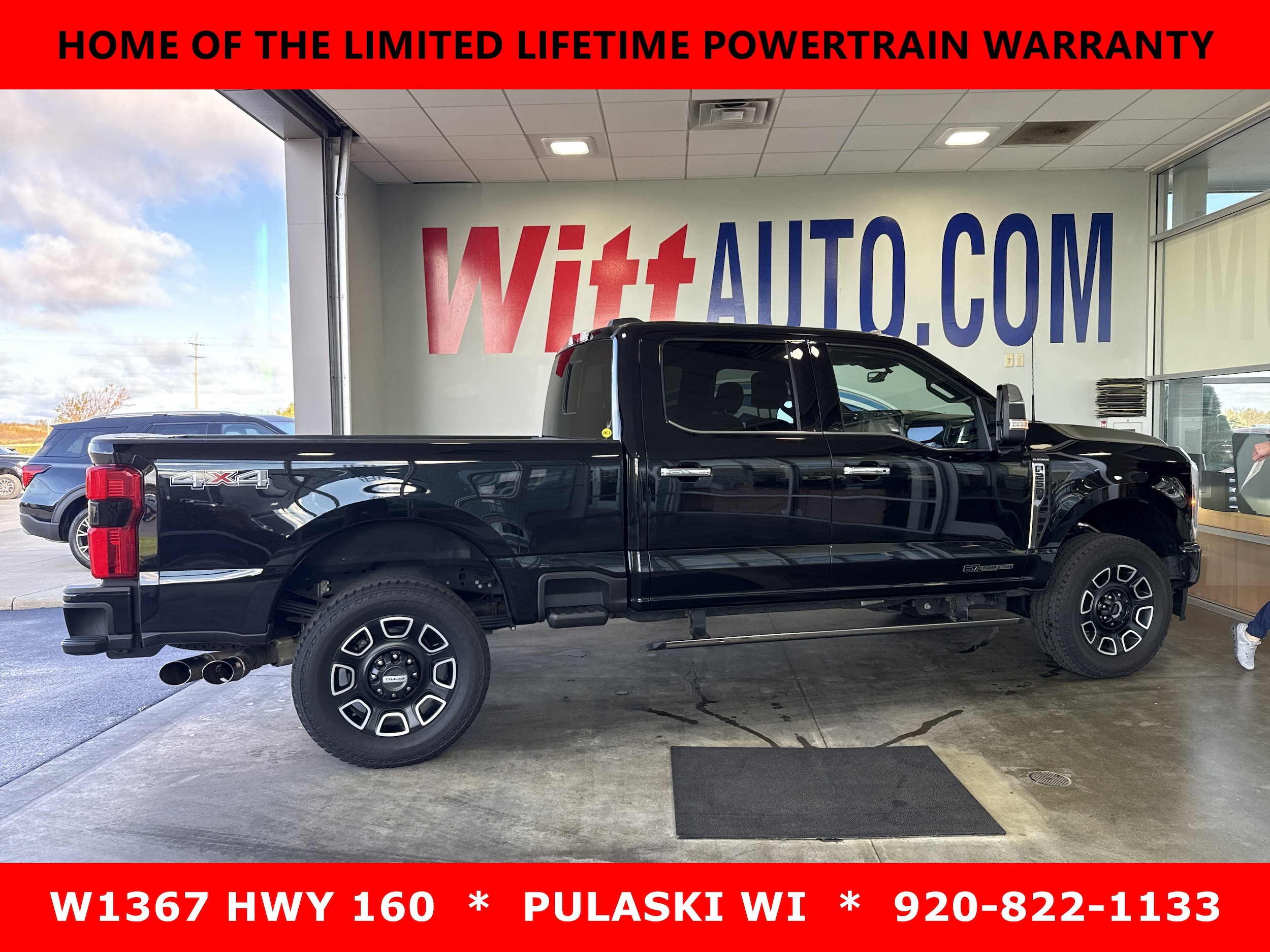 2024 Ford F-250 Super Duty Platinum's photo