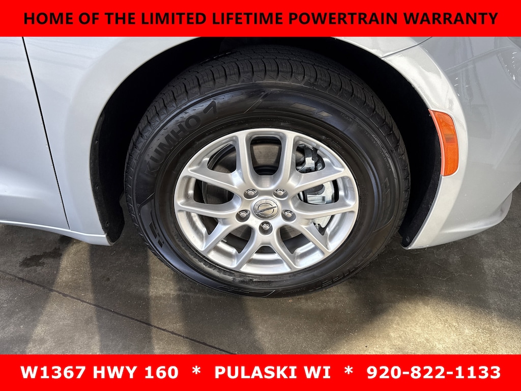 Used 2023 Chrysler Pacifica Touring L Touring L FWD