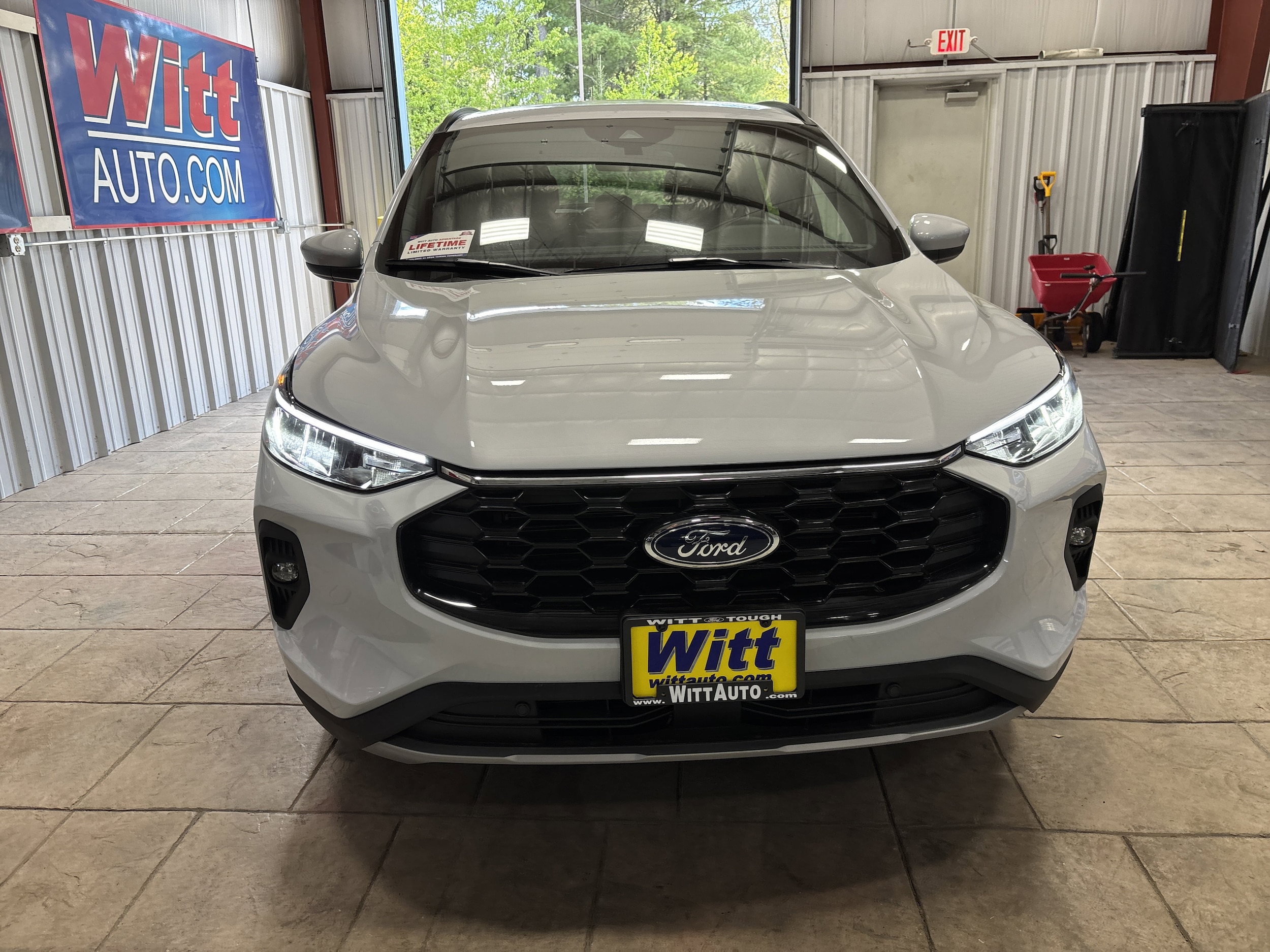 Vehicle Image 2