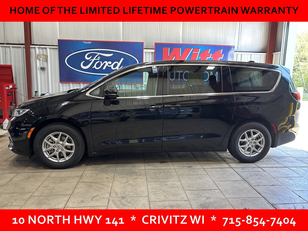 Used 2024 Chrysler Pacifica Touring L Mini-Van
