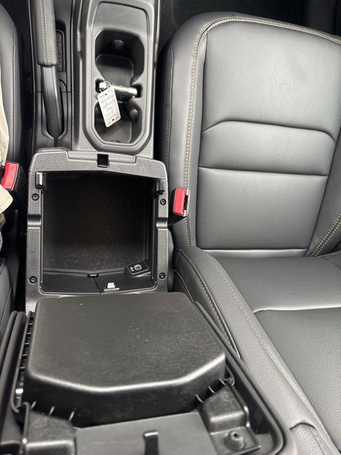 2026 Jeep Wrangler 4-Door Sahara - Photo 26