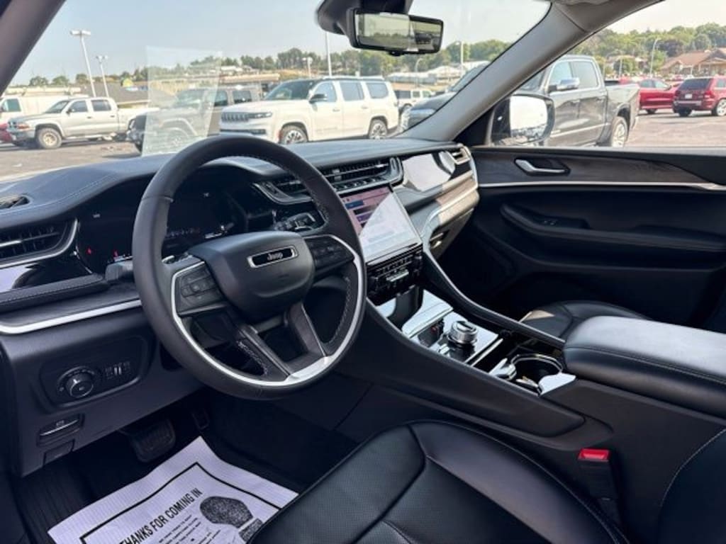 Used 2023 Jeep Grand Cherokee L Limited SUV