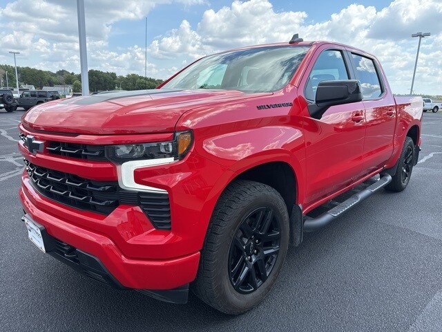 2023 Chevrolet Silverado 1500 RST photo 4