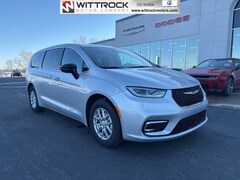 2026 Chrysler Pacifica SELECT Passenger Van