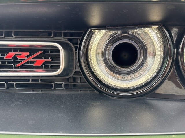 2022 Dodge Challenger R/T photo 4