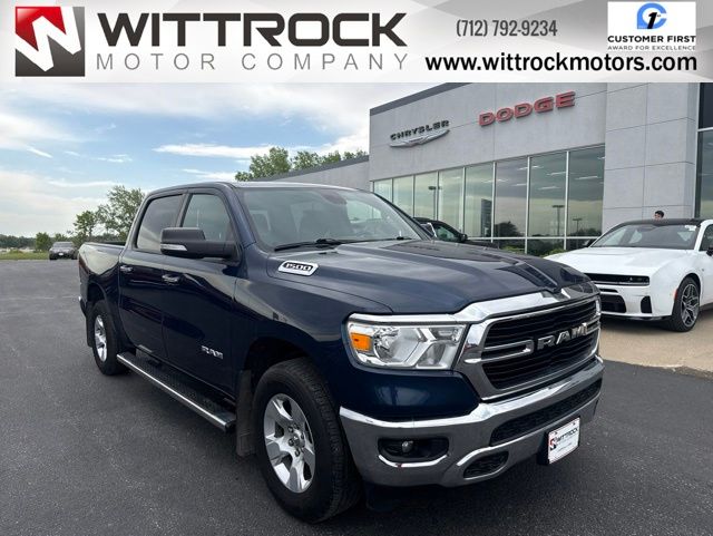 2019 RAM 1500 Big Horn/Lone Star 4x4 Crew Cab 5'7's photo