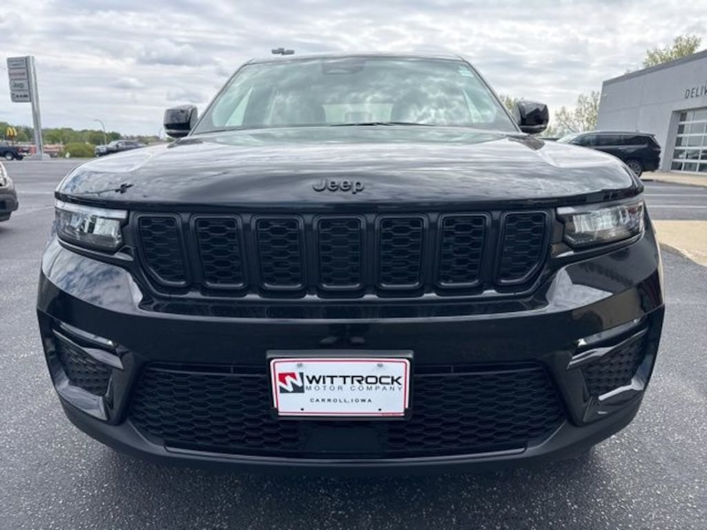 Used 2023 Jeep Grand Cherokee Limited SUV