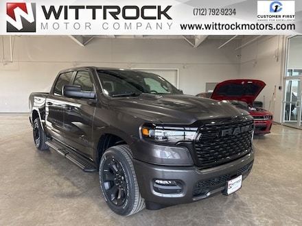 2026 Ram 1500 EXPRESS CREW CAB 4X4 5'7 BOX Pickup
