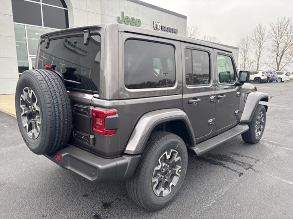 New 2026 Jeep Wrangler 4-DOOR SAHARA Sport Utility