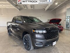 2026 Ram 1500 EXPRESS CREW CAB 4X4 5'7 BOX Pickup