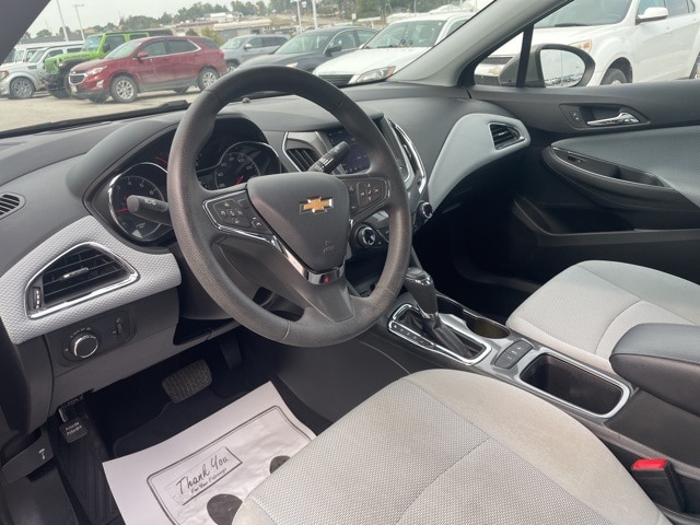 Used 2019 Chevrolet Cruze LT with VIN 1G1BE5SM9K7123581 for sale in Carroll, IA