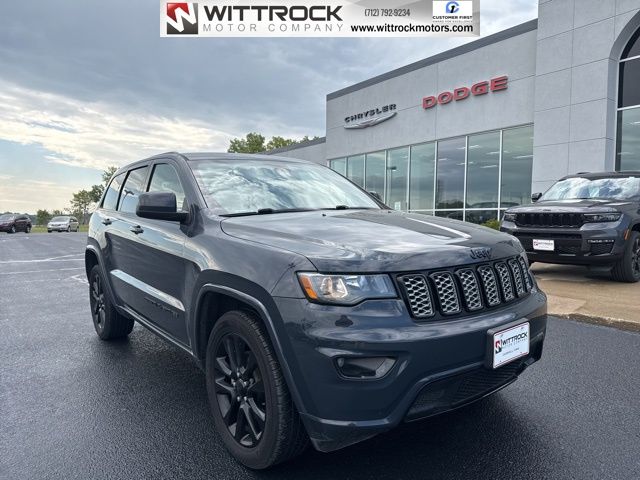 2017 Jeep Grand Cherokee Altitude