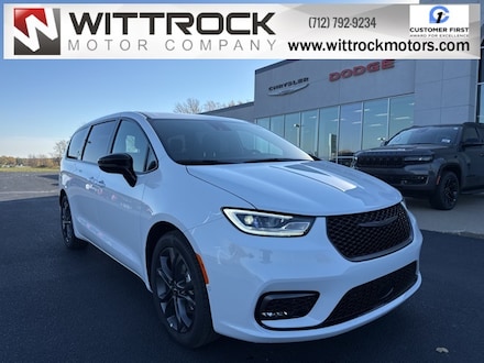 2026 Chrysler Pacifica SELECT Passenger Van