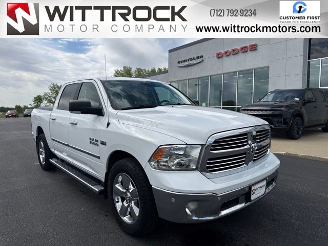 2017 RAM 1500 Big Horn 4x4 Crew Cab 5'7's photo