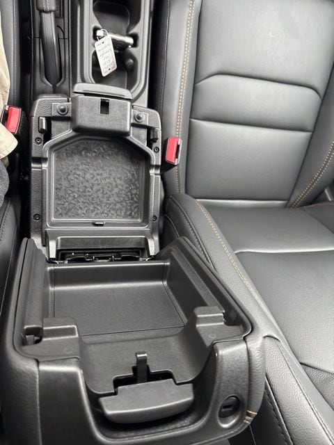 2026 Jeep Wrangler 4-Door Sahara - Photo 25