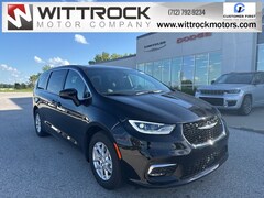 2026 Chrysler Pacifica SELECT Passenger Van