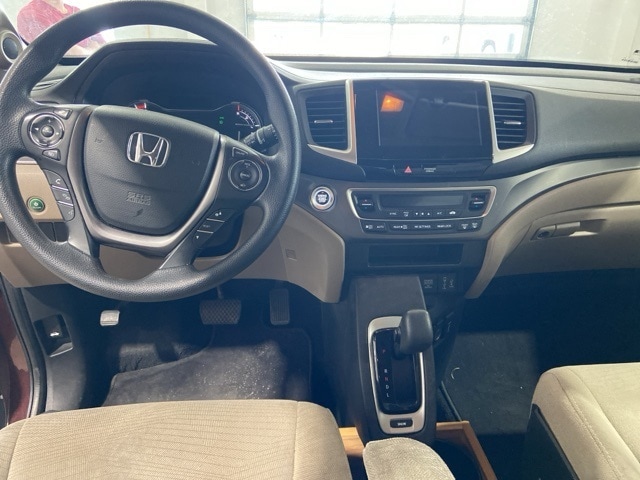 Used 2018 Honda Pilot EX with VIN 5FNYF5H36JB001122 for sale in Carroll, IA