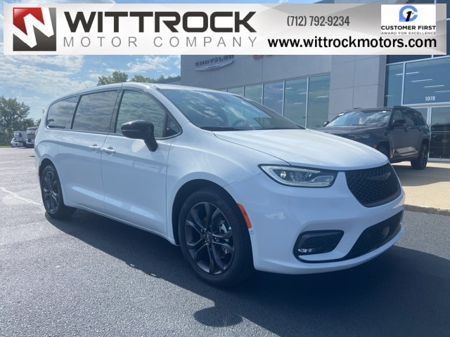 2026 Chrysler Pacifica