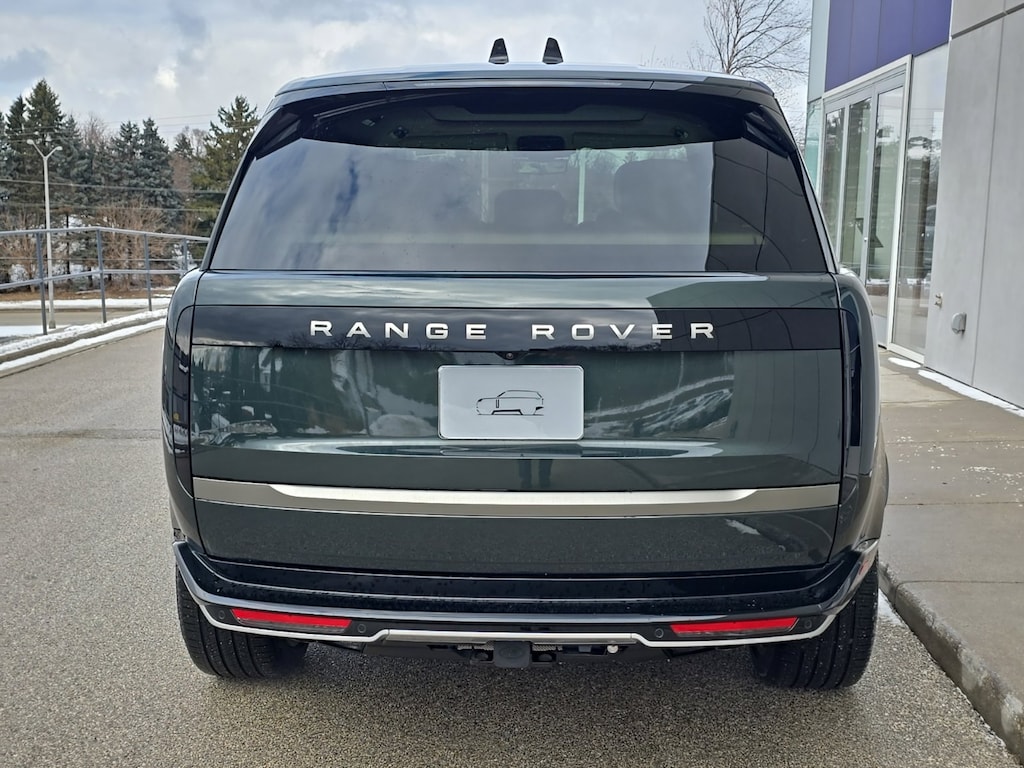 New 2026 Land Rover Range Rover SE SUV