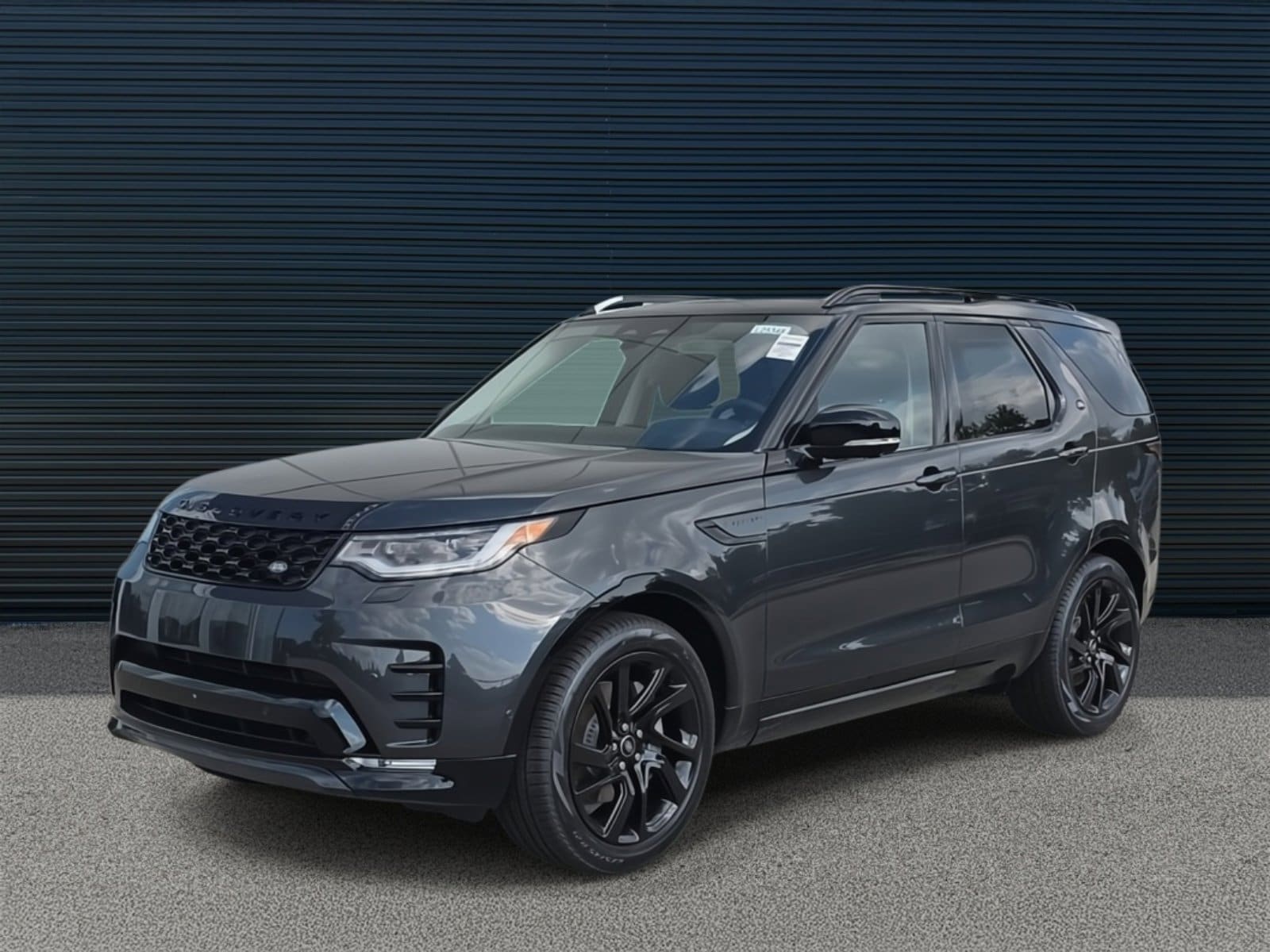 Gray (Carpathian Grey) 2025 Land Rover Discovery P300 Dynamic SE AWD SUV / Crossover All-Wheel Drive Automatic