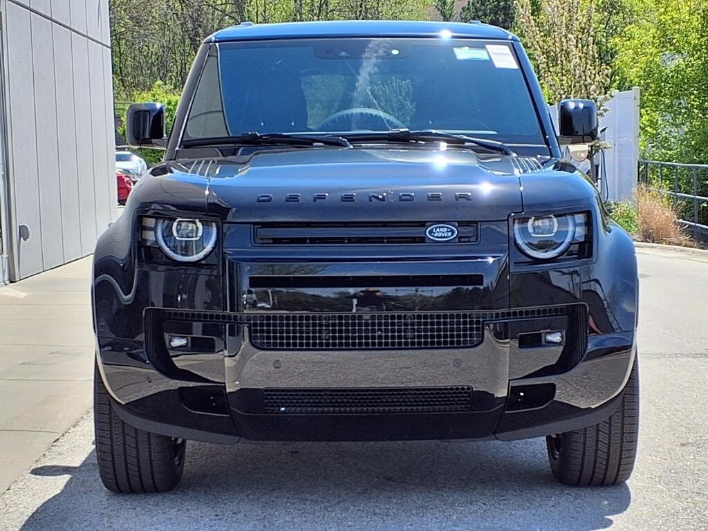New 2026 Land Rover Defender 130 X-Dynamic SE SUV