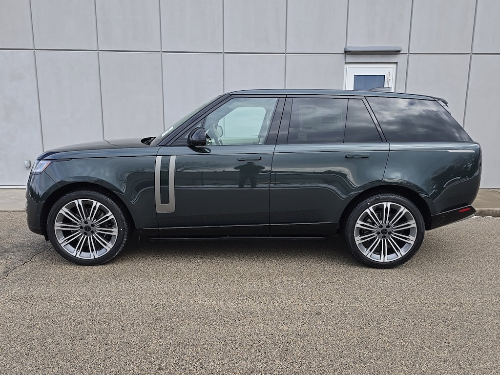 New 2026 Land Rover Range Rover SE SUV