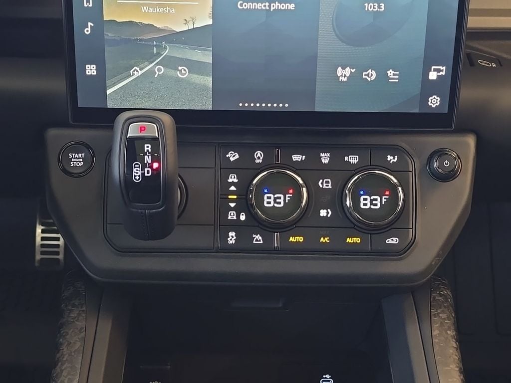 2026 Land Rover Defender OCTA - Photo 20