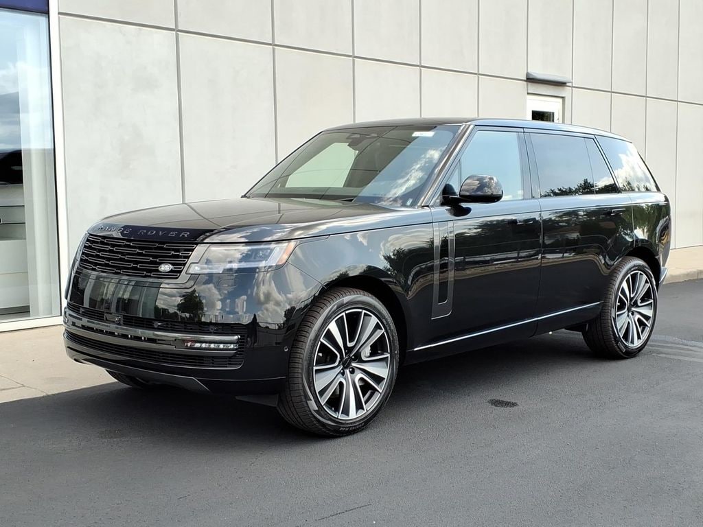 New 2026 Land Rover Range Rover SE LWB 7-Seats / V8 SUV
