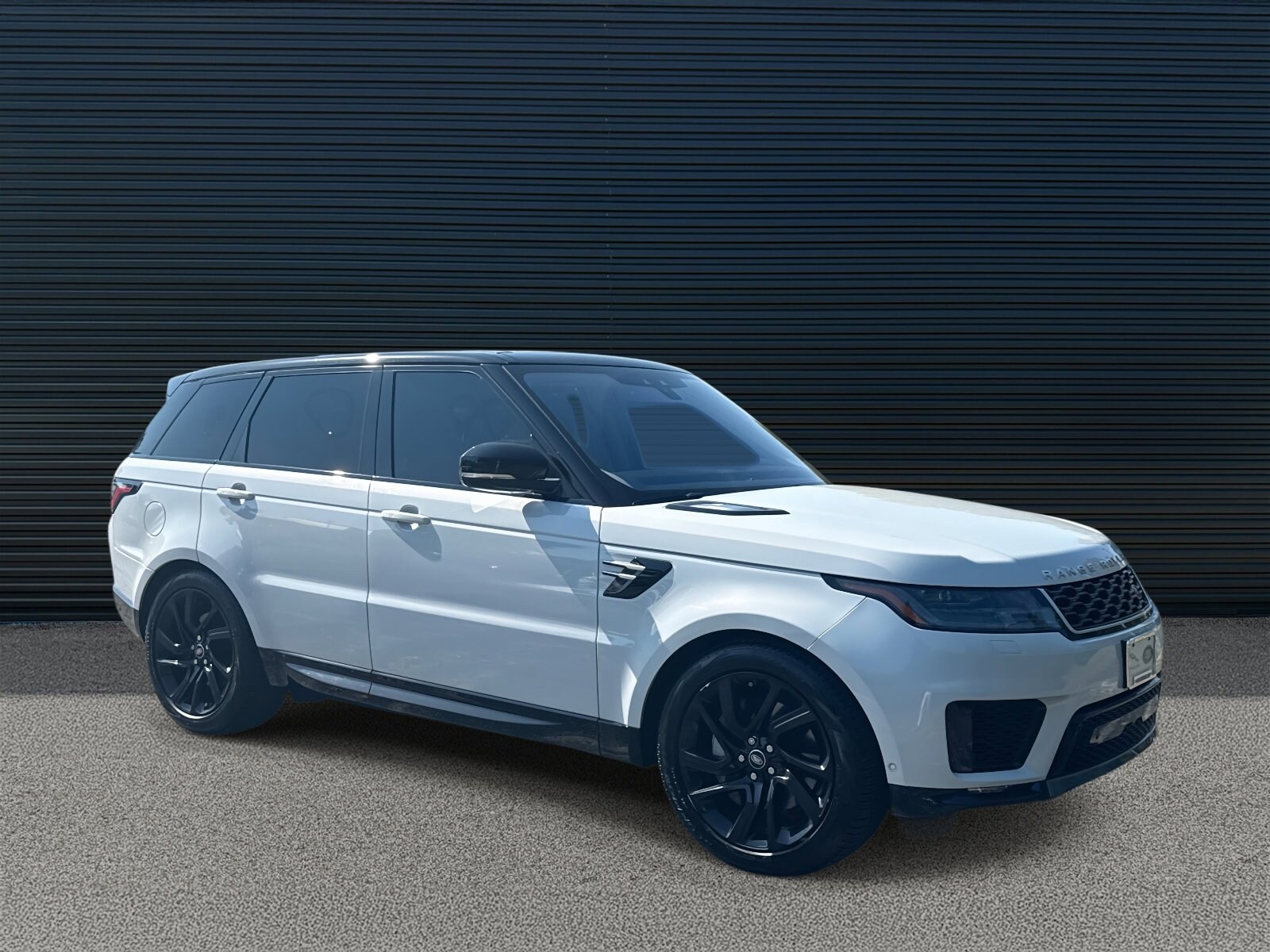 2020 Land Rover Range Rover Sport HSE photo 3
