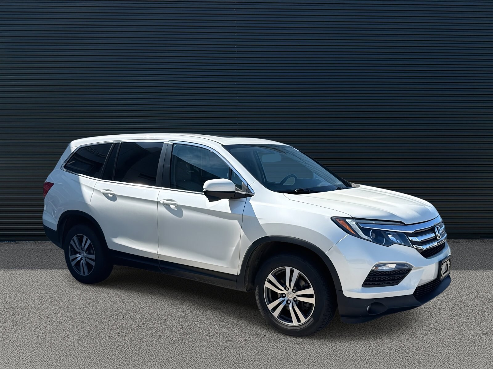 2018 Honda Pilot EX-L photo 2