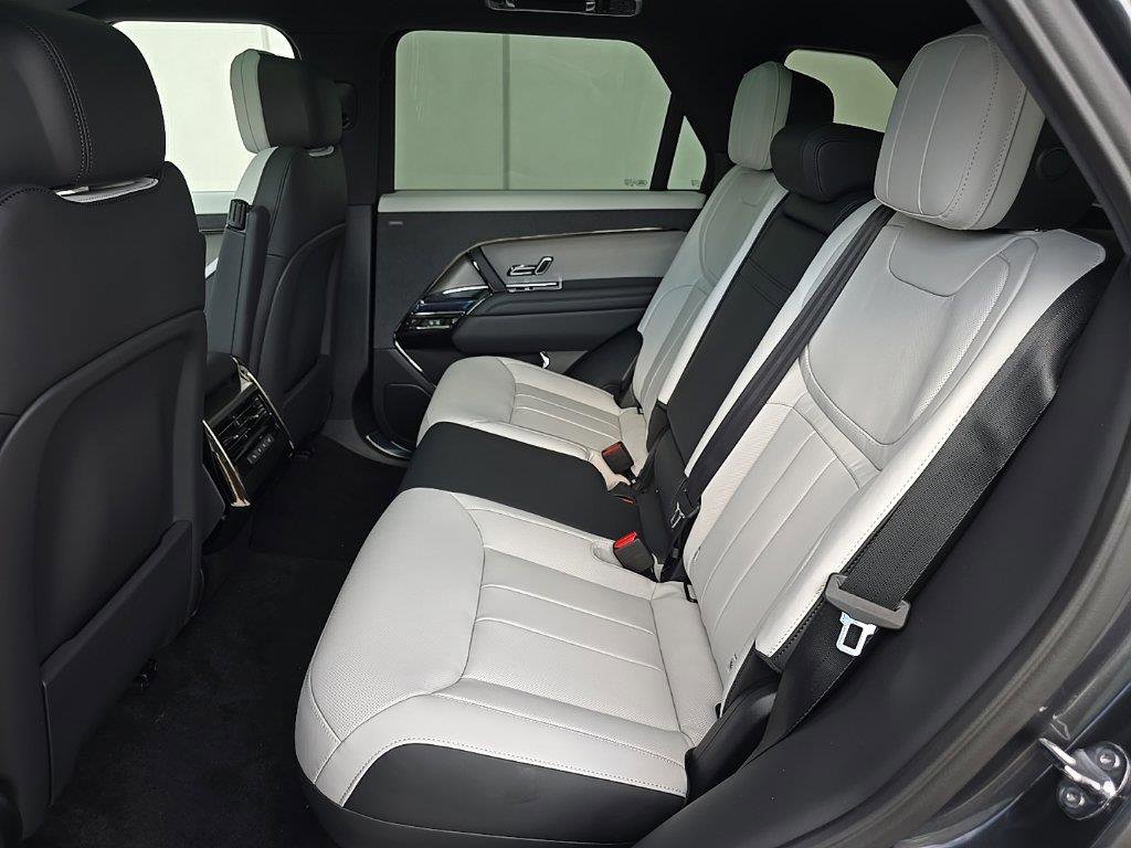 2025 Land Rover Range Rover Sport Dynamic SE - Photo 8