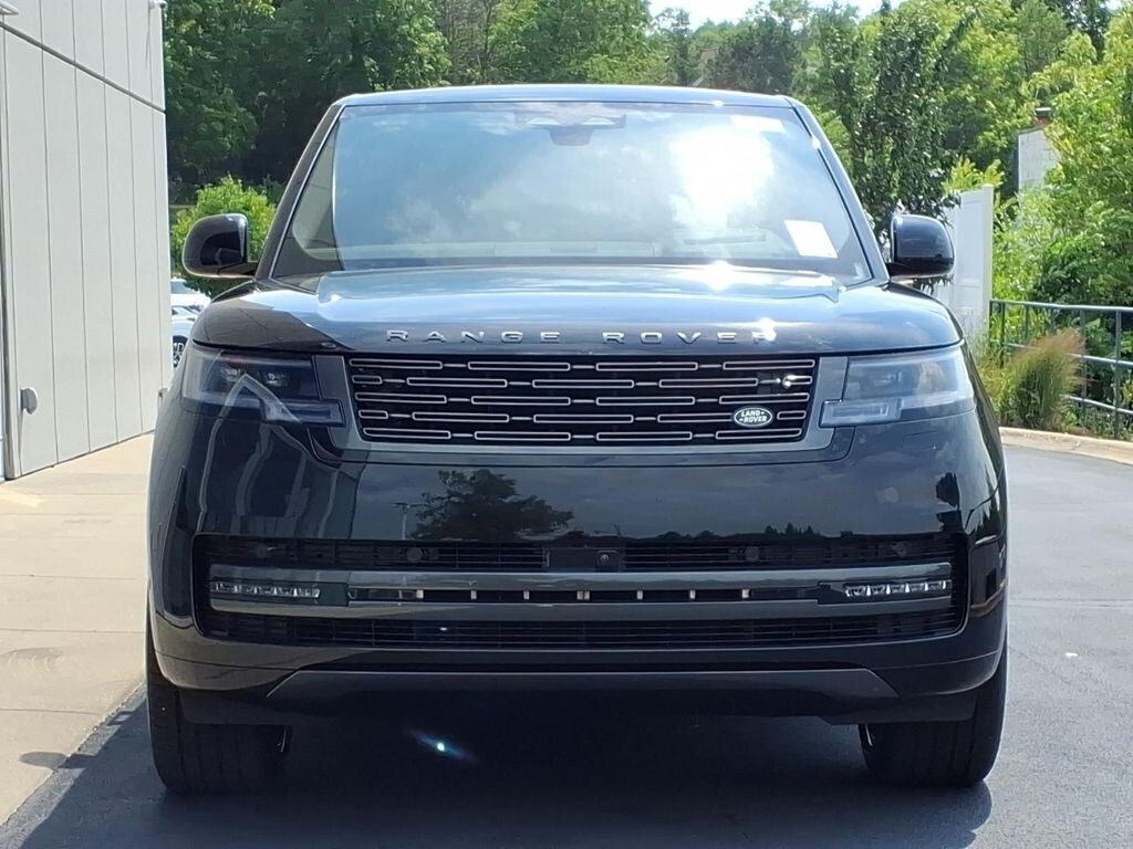 New 2026 Land Rover Range Rover SE 7 Seats SUV