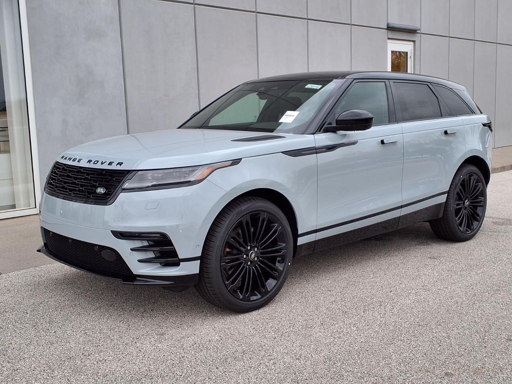 2026 Land Rover Range Rover Velar Dynamic SE