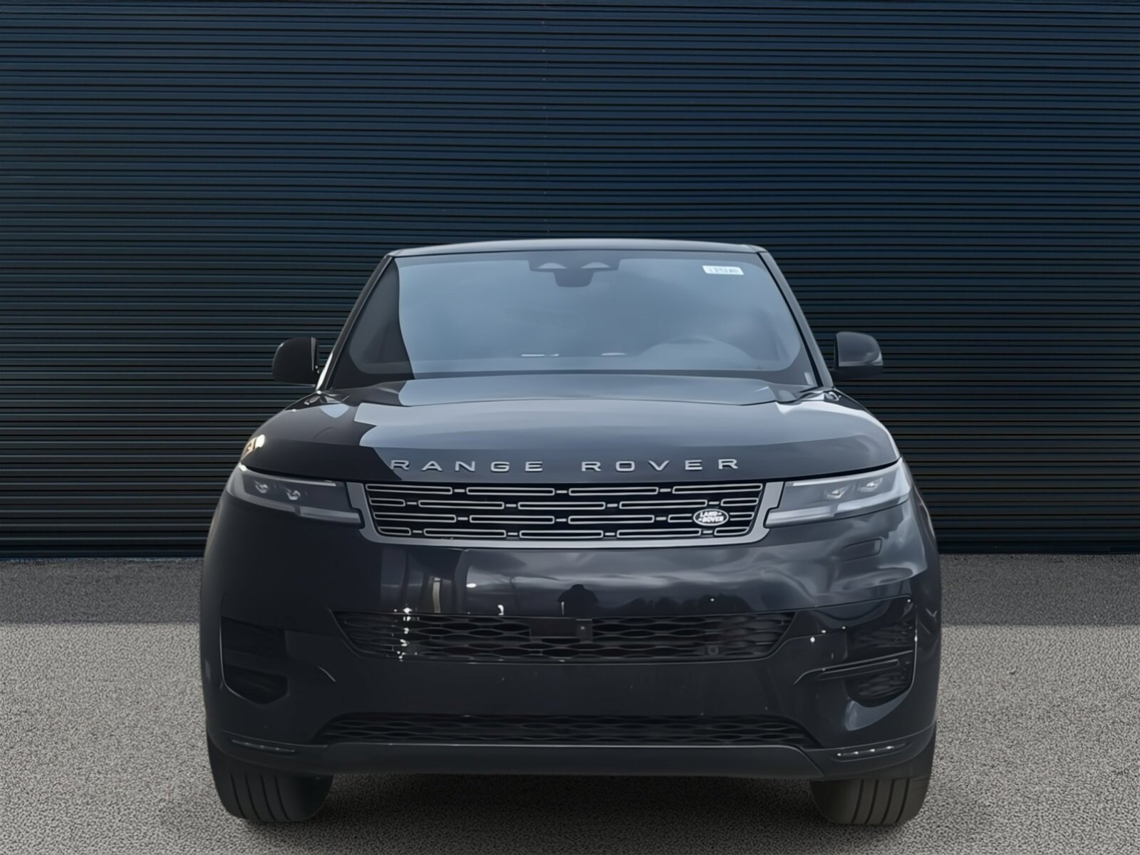 2025 Land Rover Range Rover Sport P360 S photo 2