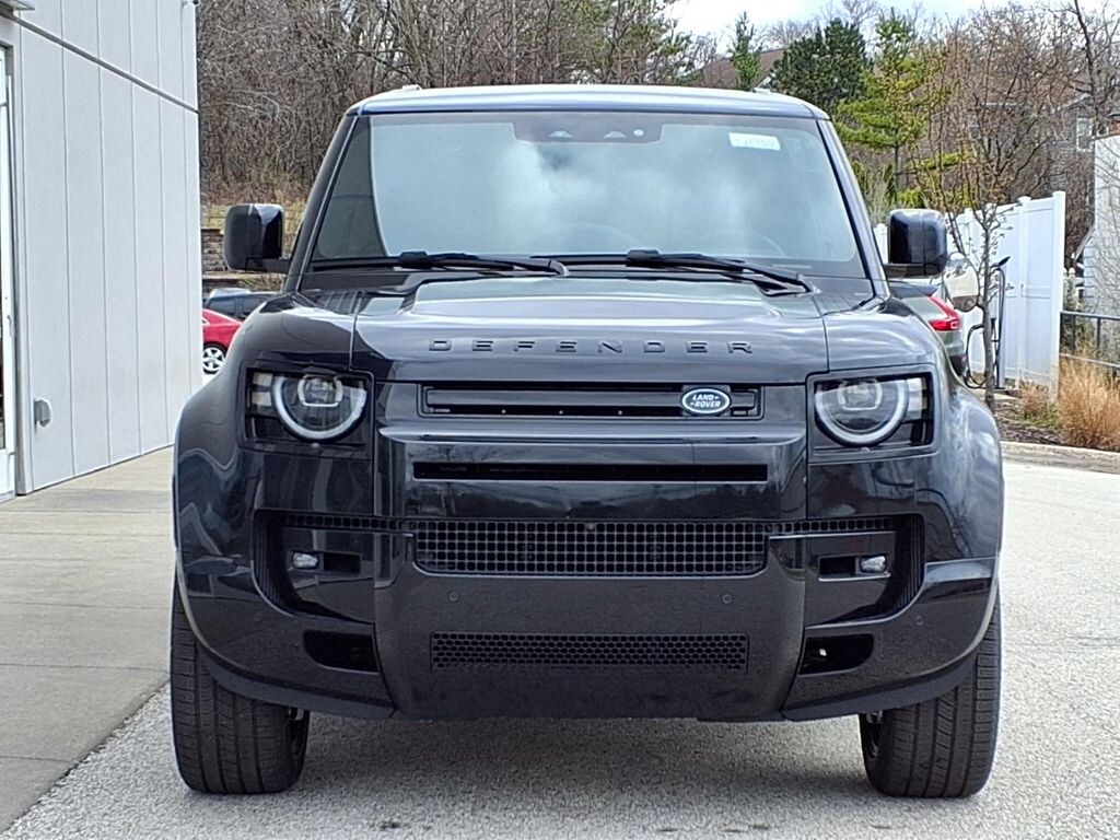 New 2026 Land Rover Defender 130 X-Dynamic SE SUV
