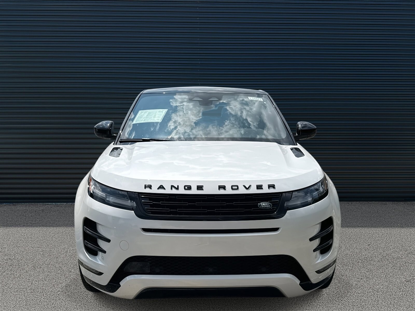 2024 Land Rover Range Rover Evoque SE Dynamic Dynamic SE photo 2
