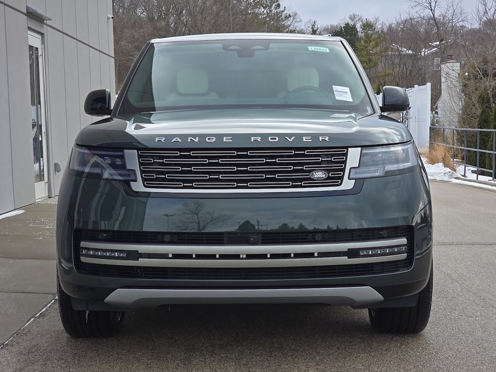 New 2026 Land Rover Range Rover SE SUV