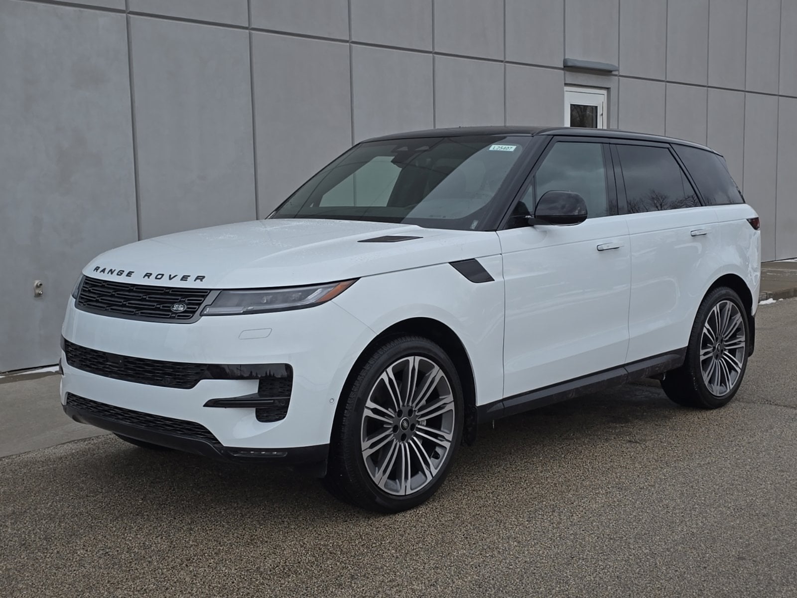 2025 Land Rover Range Rover Sport