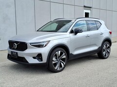 2023 Volvo XC40 Ultimate SUV