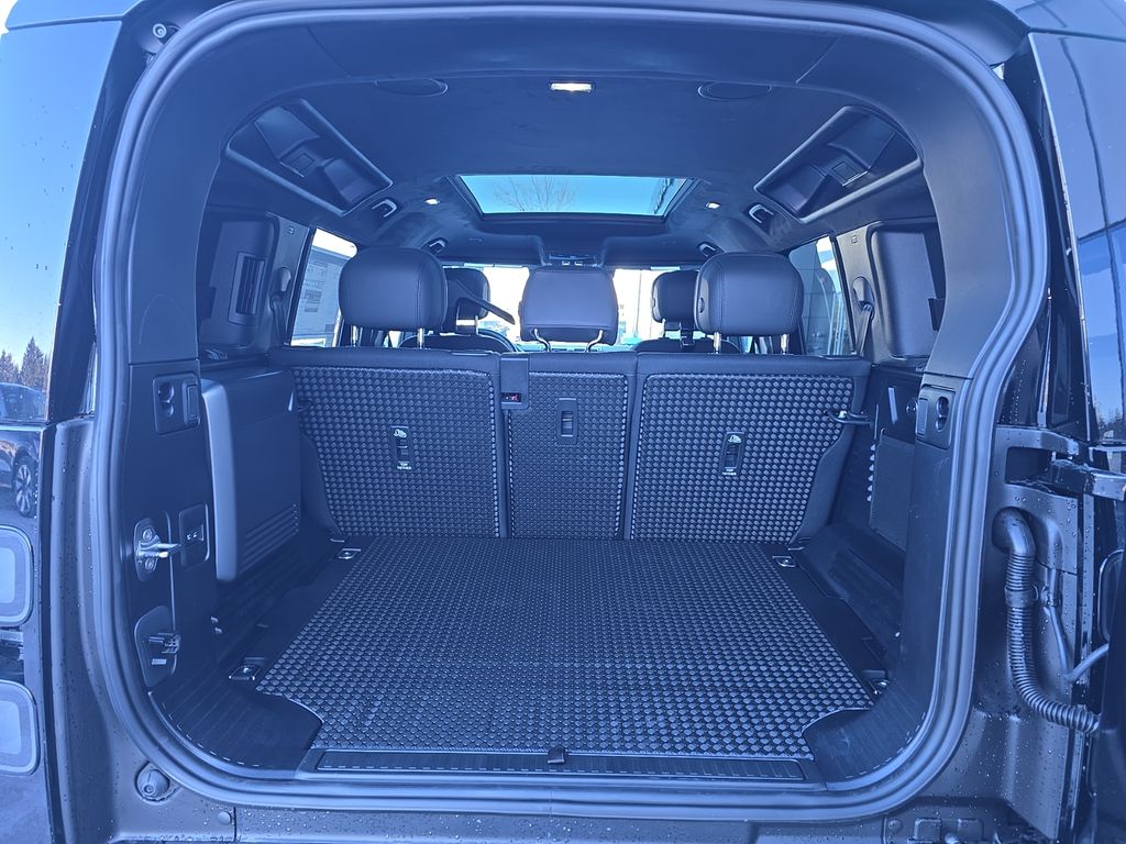 2026 Land Rover Defender V8 - Photo 25