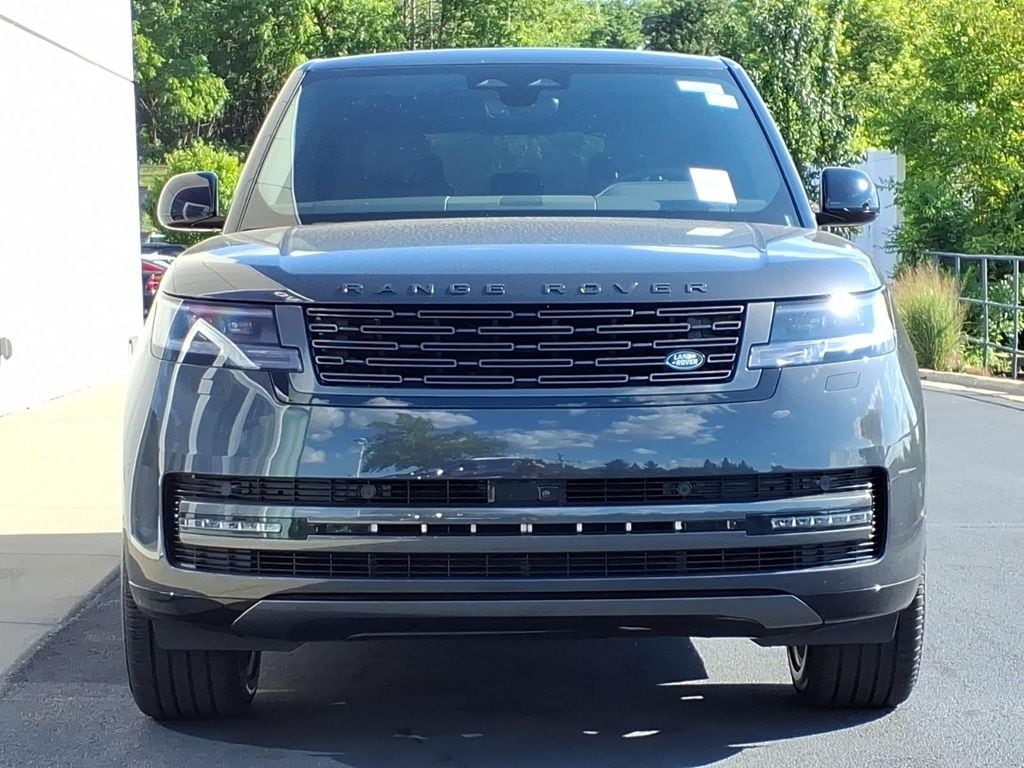 New 2026 Land Rover Range Rover SE SUV