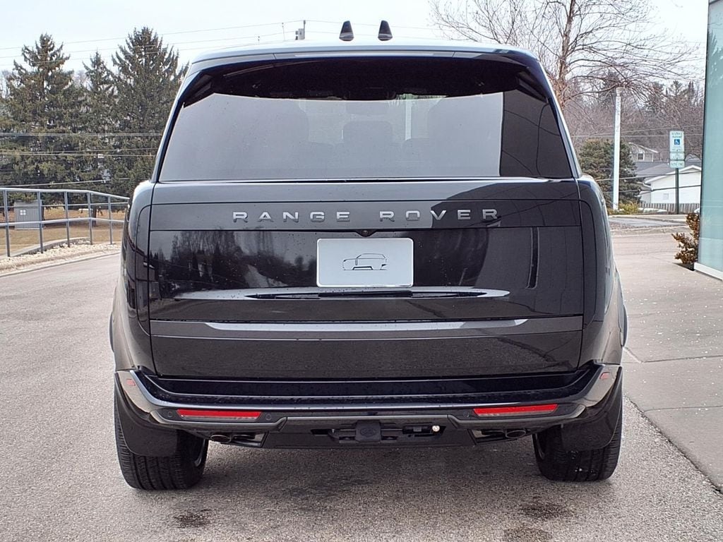 New 2026 Land Rover Range Rover SE SUV