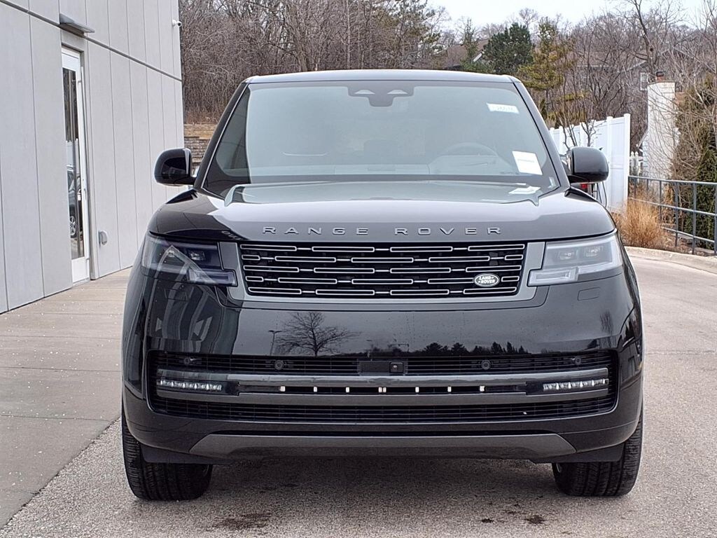 New 2026 Land Rover Range Rover SE SUV