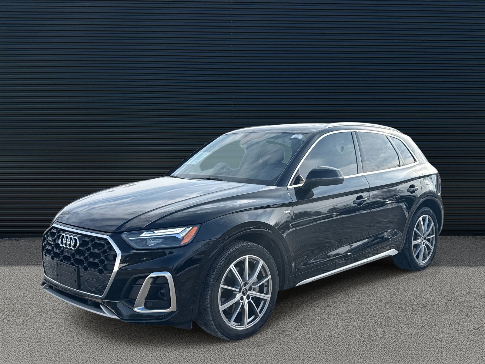 2021 Audi Q5 Premium Plus's photo